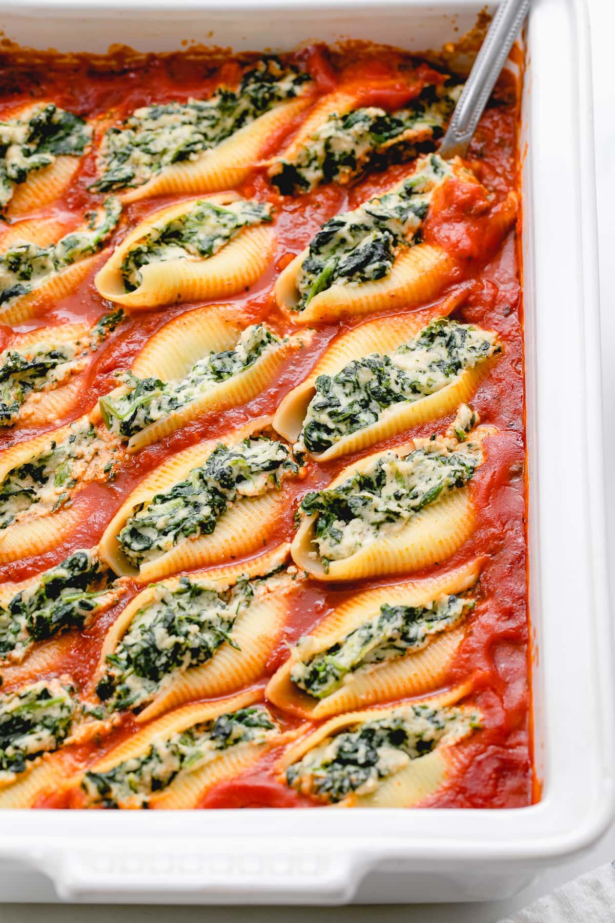 Spinach & 'Ricotta' Vegan Stuffed Shells - The Simple Veganista