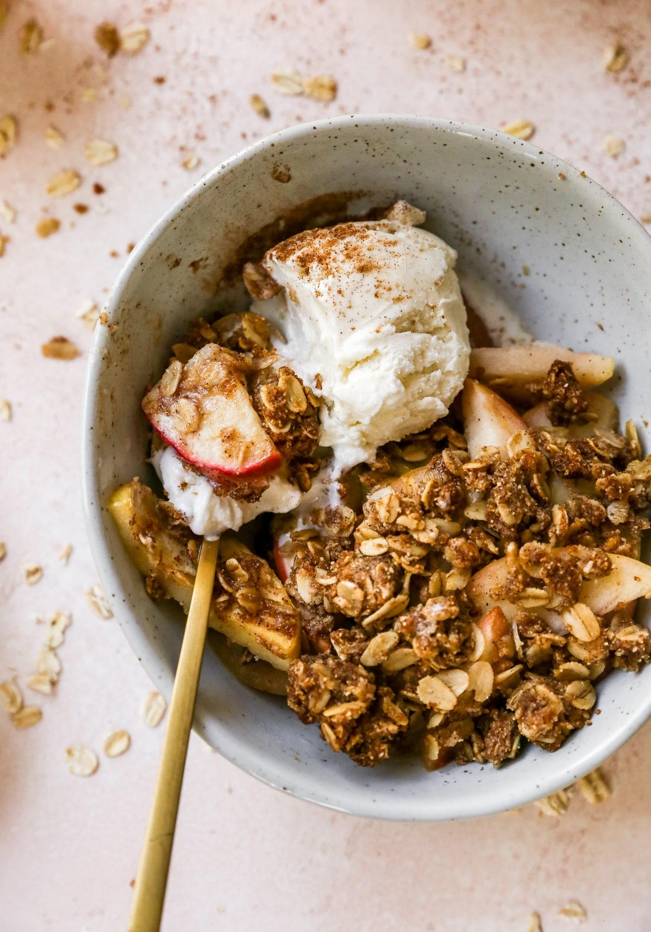 Healthy Apple Crisp Recipe {Gluten Free & Very Easy} - Kim's Cravings