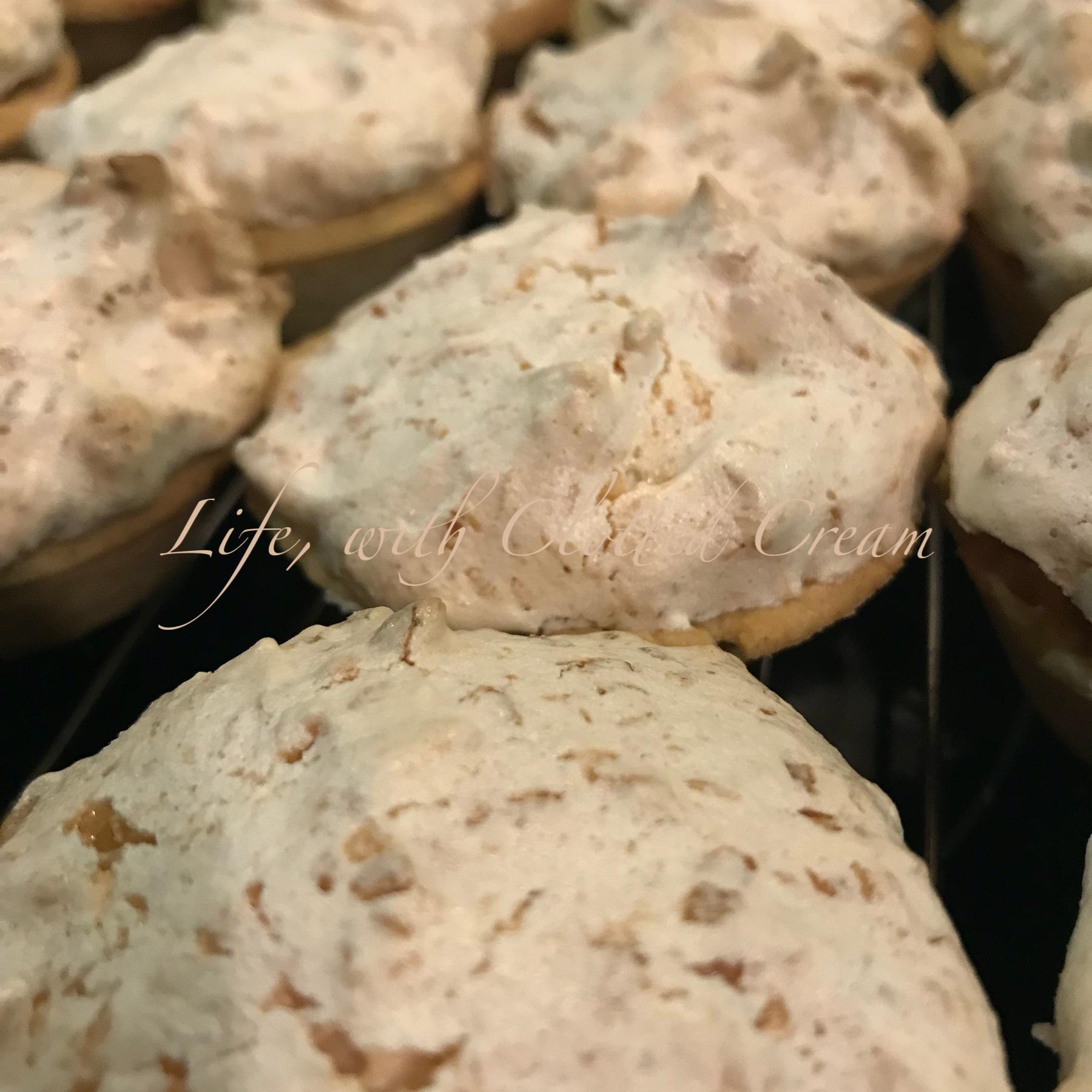 Hertzoggies (Sweet South African coconut meringue pastry) – Life ...