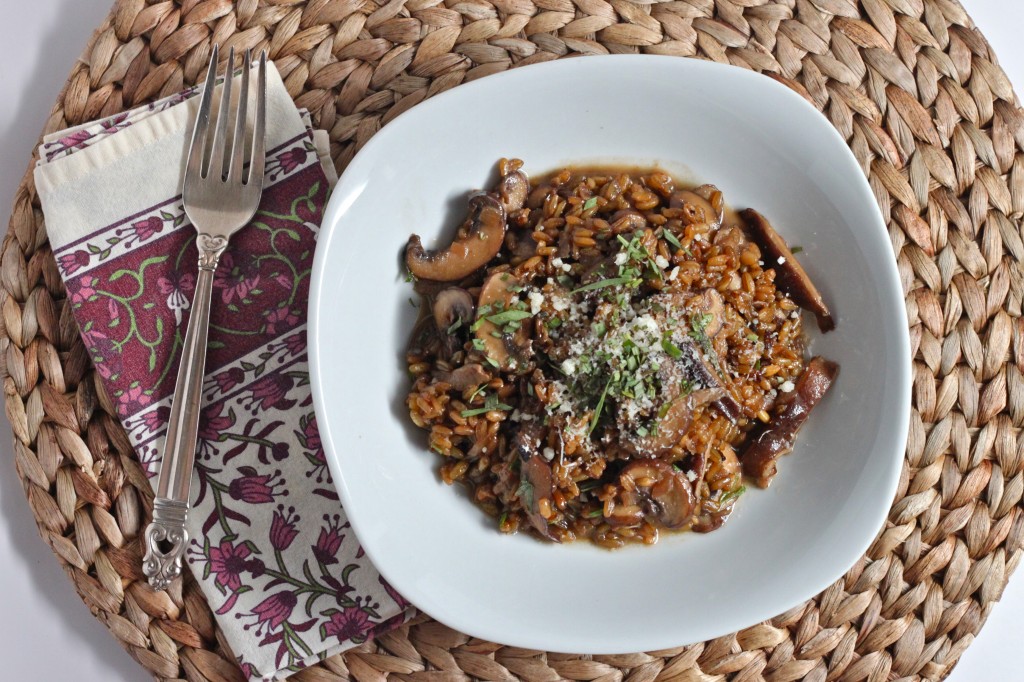 Wholegrain freekeh makes a great (and healthy!) substitute for arborio rice. Try it in this Freekeh Risotto with Mushrooms and Tarragon! | TheCornerKitchenBlog.com #freekeh