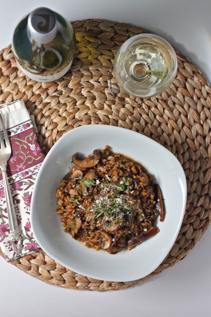 Wholegrain freekeh makes a great (and healthy!) substitute for arborio rice. Try it in this Freekeh Risotto with Mushrooms and Tarragon! | TheCornerKitchenBlog.com #freekeh